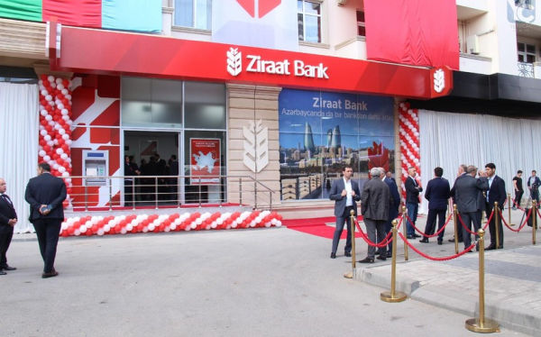 ziraat-bank-azerbaycan-in-rehberliyi-deyisib